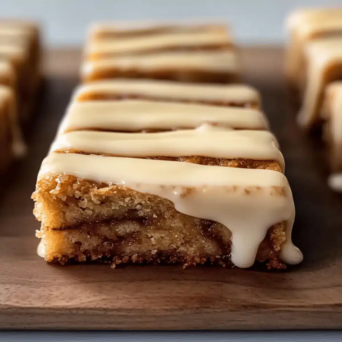 Cinnamon Roll Blondies that Melt in Your Mouth and Delight 4 Cinnamon Roll Blondies