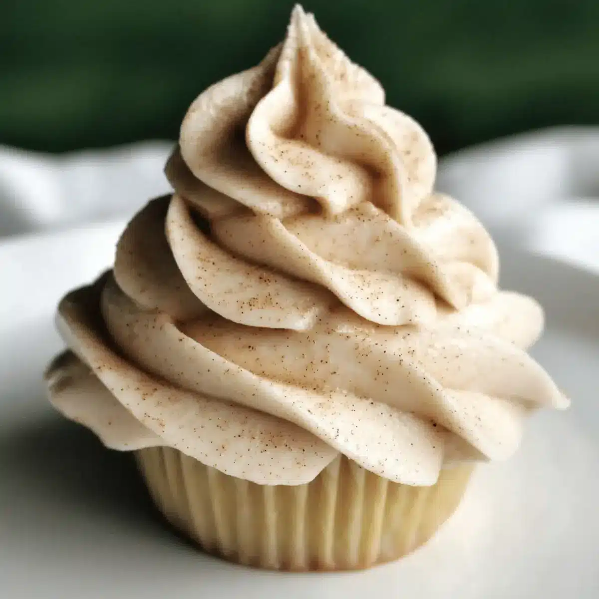 Irresistible Apple Butter Buttercream for Fall Treats 2 Apple Butter Buttercream vtulk6