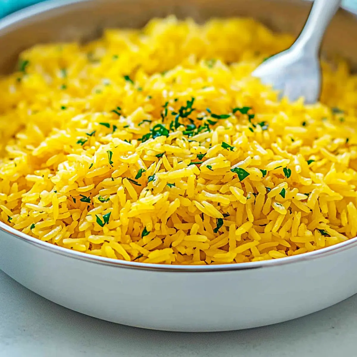 Perfectly Fluffy Saffron Rice: A Golden Side Dish Delight 1 117616cc aeda 46f8 8837 bdbf9630aaadtr fzzmmy