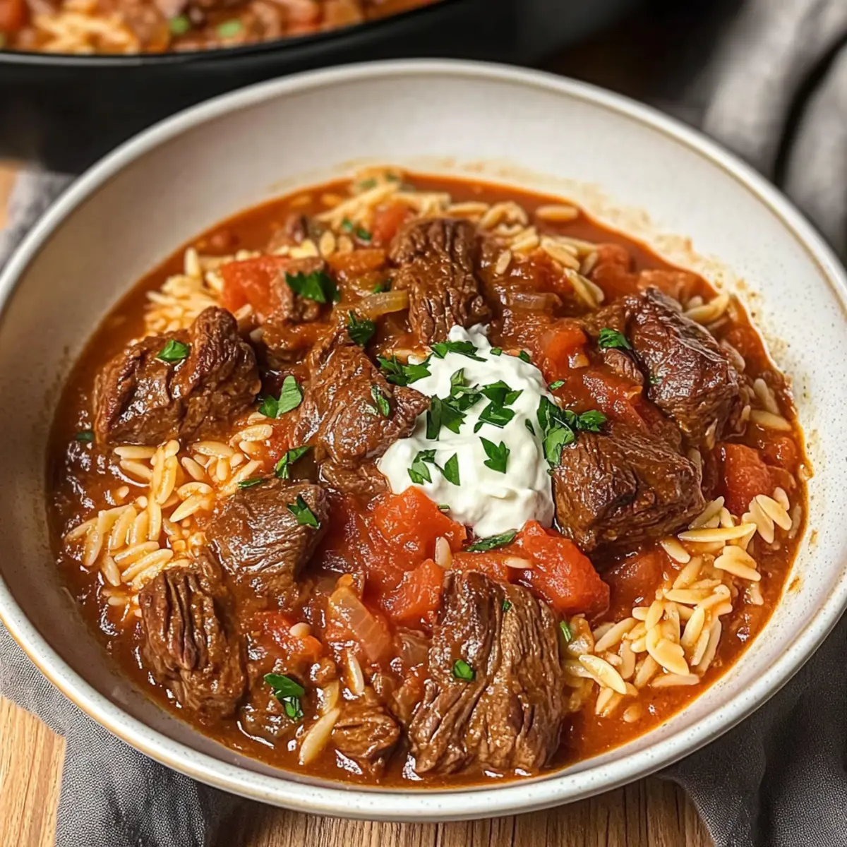 Giouvetsi Greek Beef Stew: Cozy Comfort in Every Bite 1 Giouvetsi Greek Beef Stew f7dvqy
