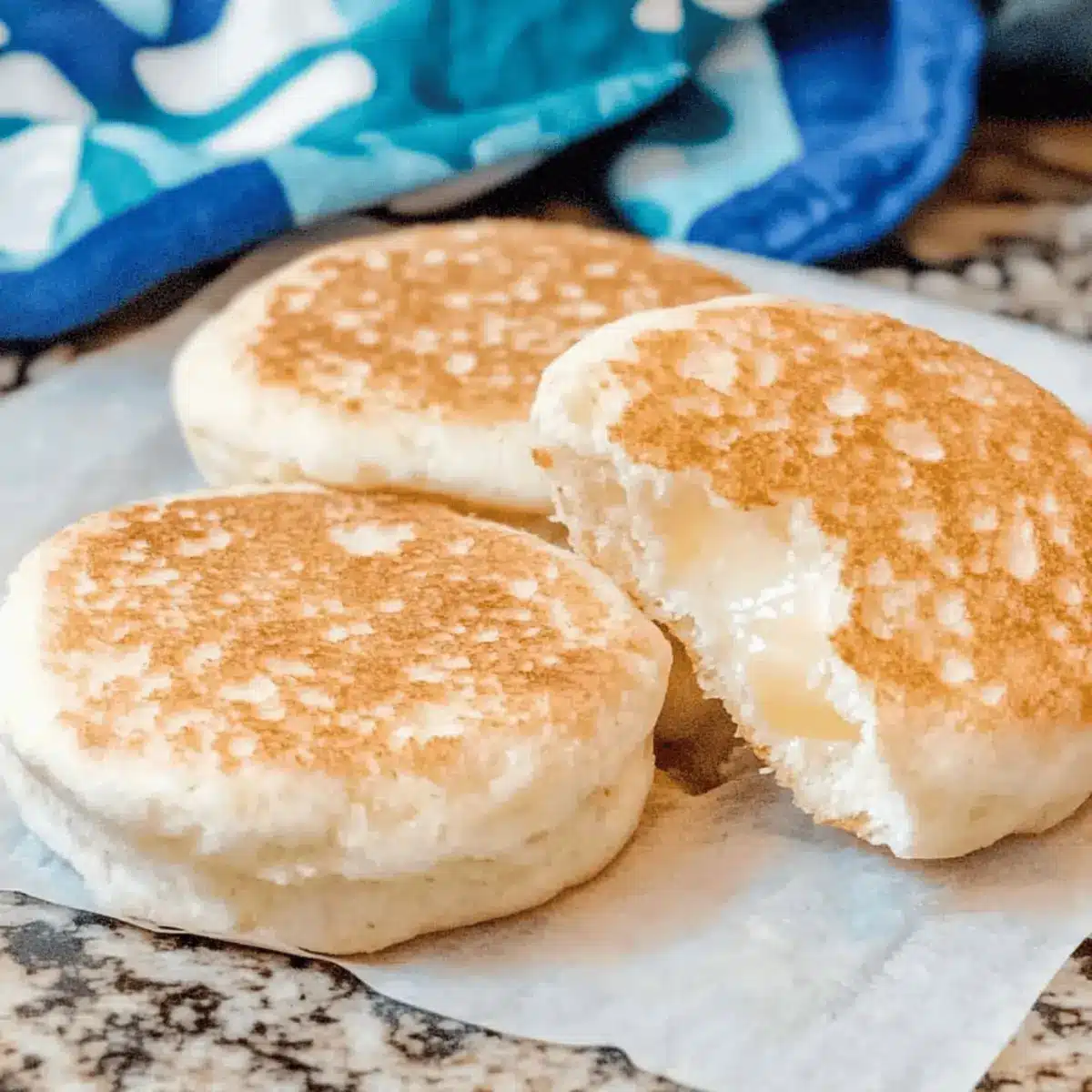 Muffins From Scratch: Soft, Chewy Delights Await You! 3 Muffins From Scratch ltg5ze