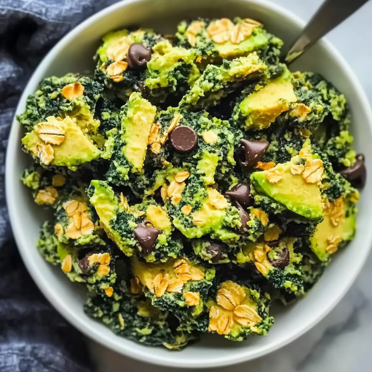 Fresh & Healthy Avocado Lemon Kale Salad Recipe to Energize You 3 fe3c0342 0233 4023 9e02 b5c8089beb8ebr ahtzdi